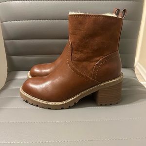 Size 6 Brown Fur Booties